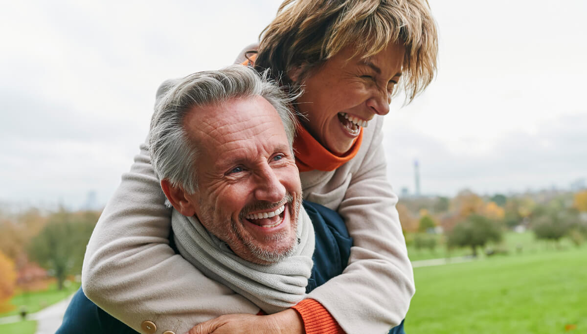 Older-couple-smiling-1200x683 Older-couple-smiling-1200x683