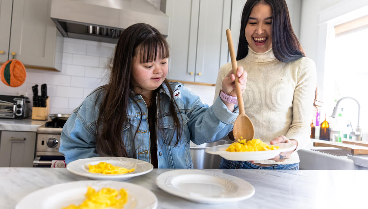 mom-and-daughter-cooking-1200x683 mom-and-daughter-cooking-1200x683