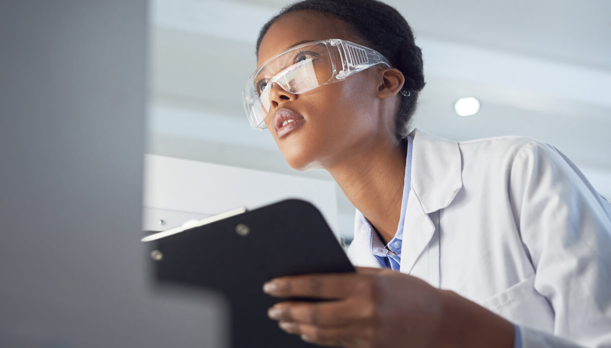 woman-in-lab-1200x683 woman-in-lab-1200x683