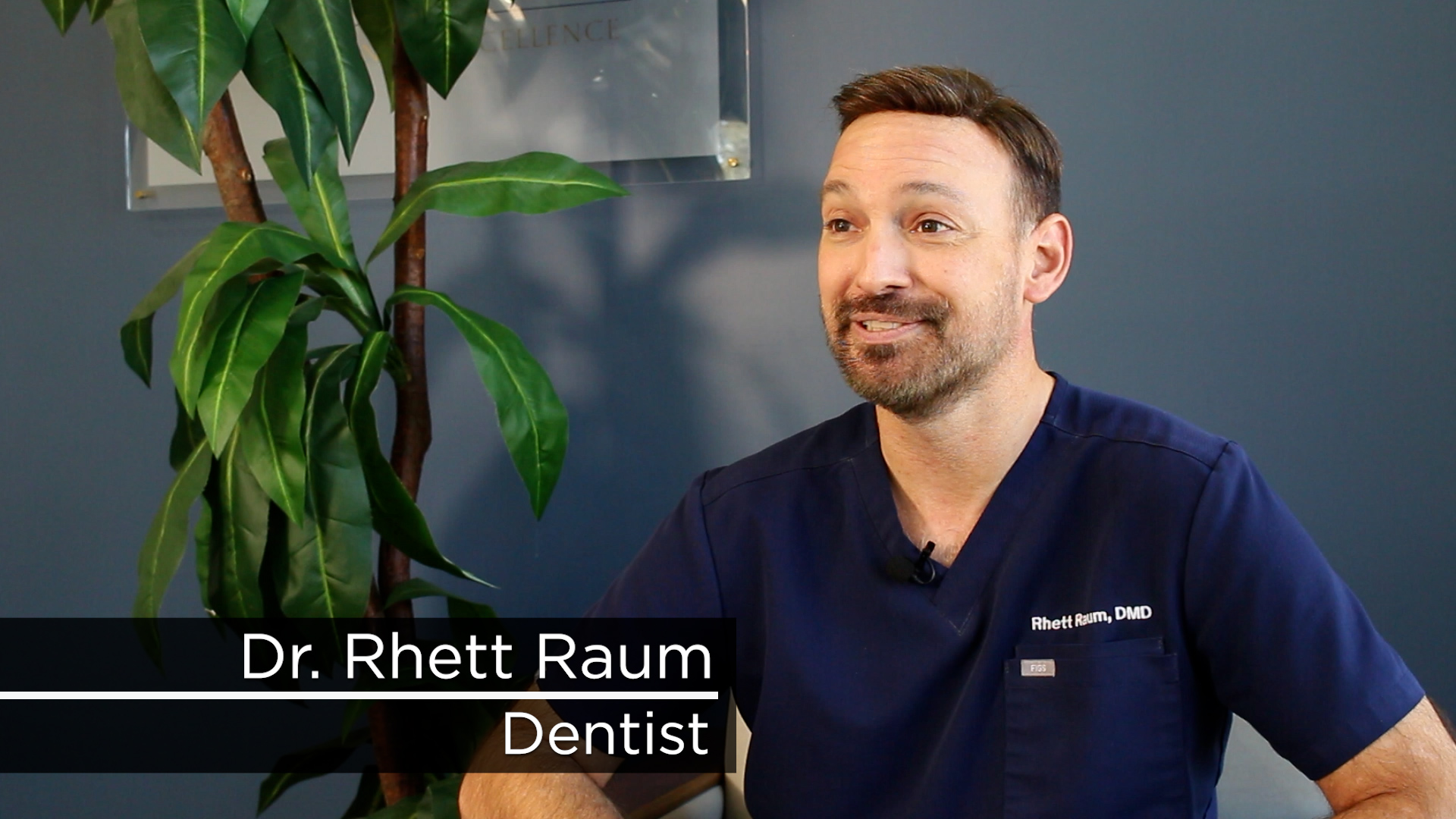 Dr. Rhett Raum