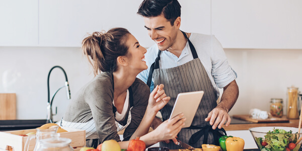 couple-cooking-600x300