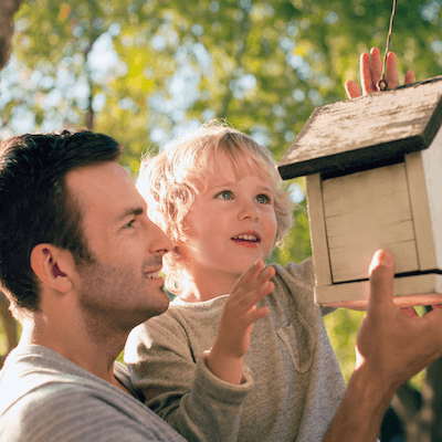 dad-and-kid-with-birdhouse-800x800
