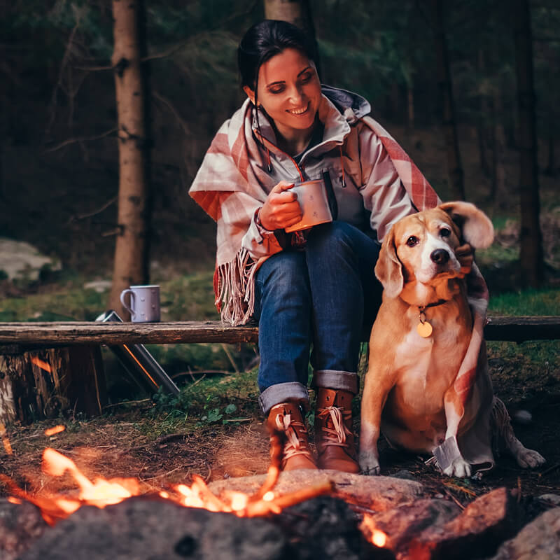 woman-at-campire-800x800